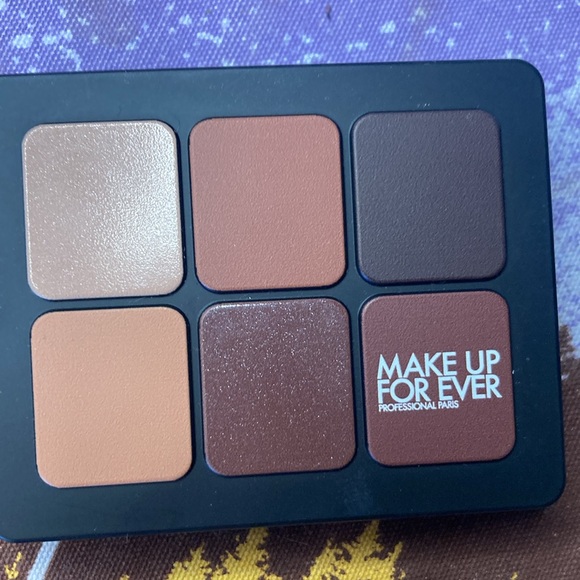 Makeup Forever Anywhere Caffeine eyeshadow palette- swatched - Picture 2 of 3